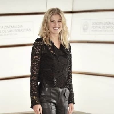 rosamund pike thumbnail
