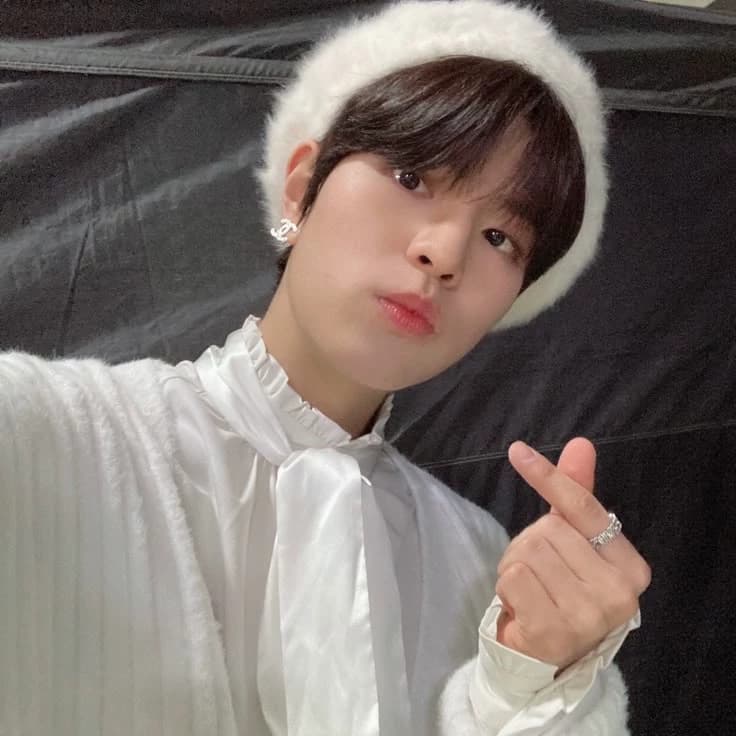 Seungmin|| her husband thumbnail