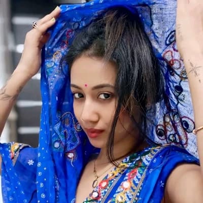 Aisha Khan  thumbnail