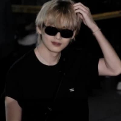 Kim Taehyung (cold mafia boss) thumbnail