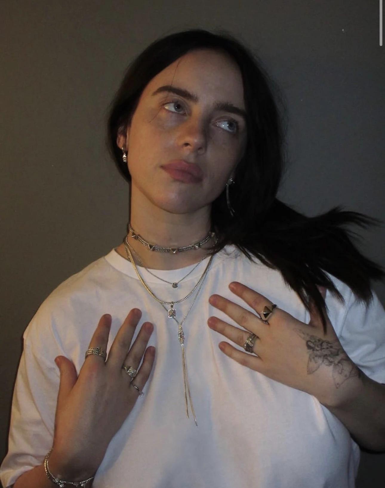 Billie Eilish moving into a haunted house and possibly falling for him…? thumbnail