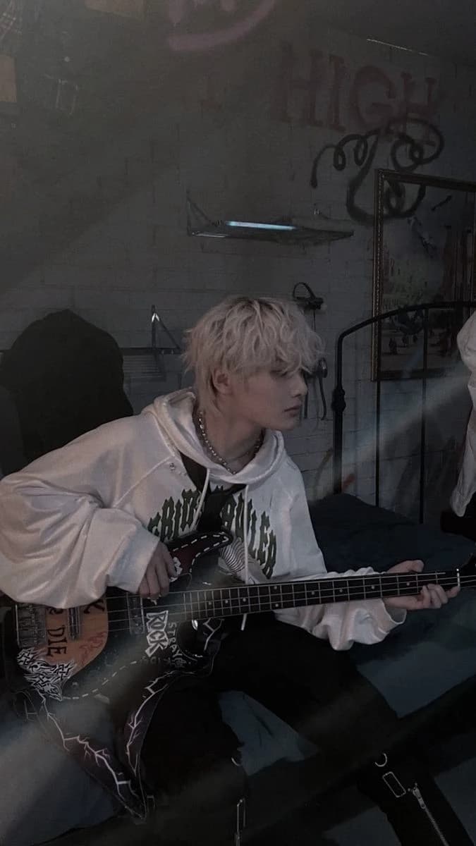 Jeongin thumbnail
