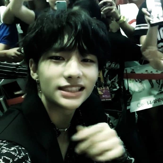 Hwang Hyunjin thumbnail