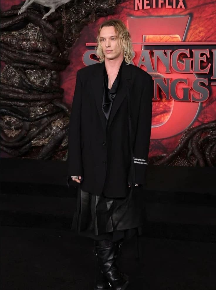 Jamie Campbell Bower thumbnail