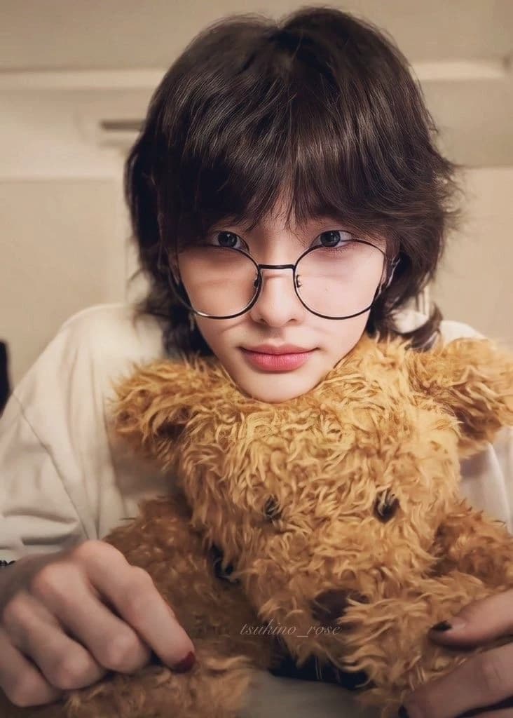 Hyunjin thumbnail