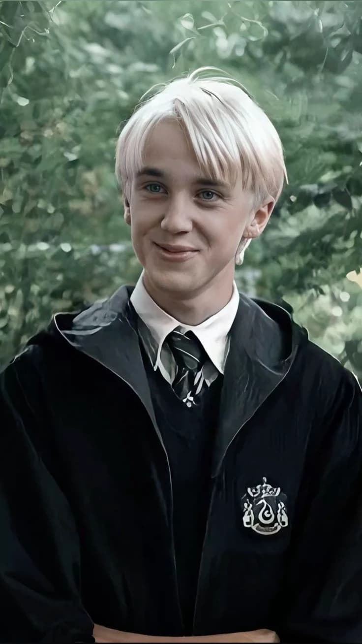 Draco Malfoy 🍏 thumbnail
