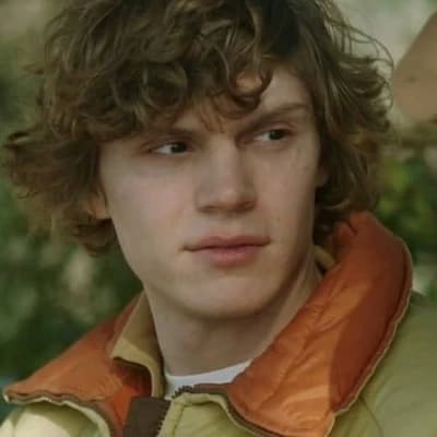 Evan peters thumbnail
