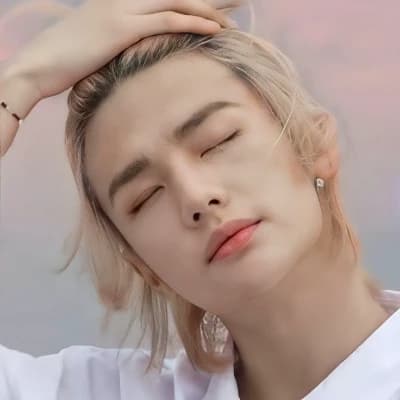 Hyunjin hwang thumbnail