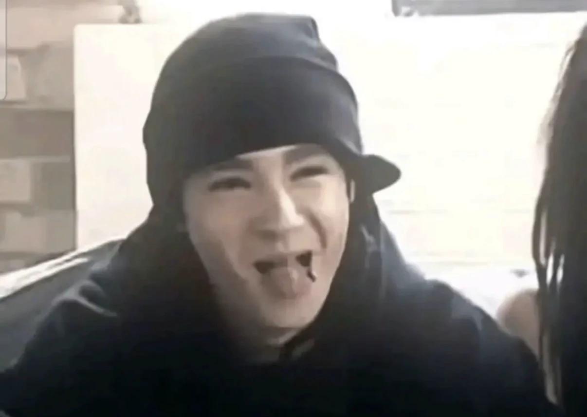 Tom Kaulitz thumbnail