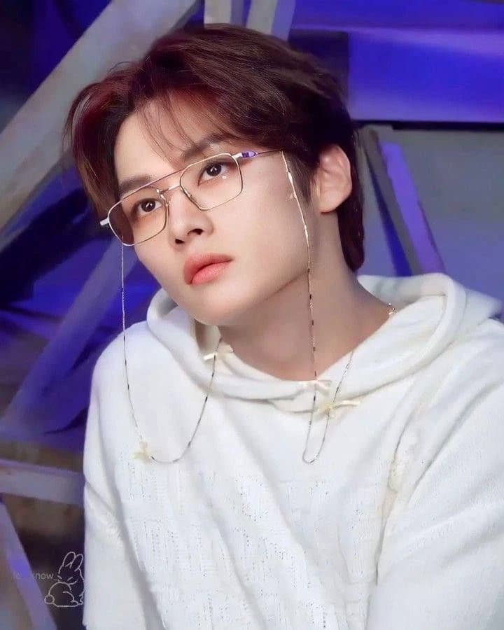 Lee know thumbnail