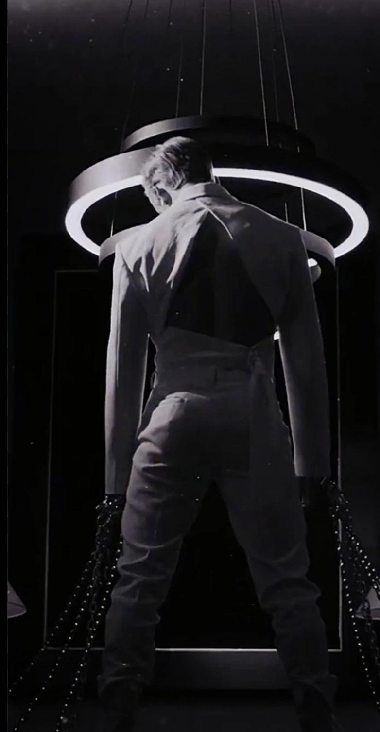 BangChan - Red Lights thumbnail