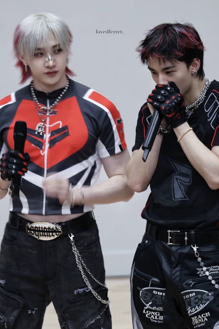 Bangchan and Hyunjin (twilight story returned) thumbnail