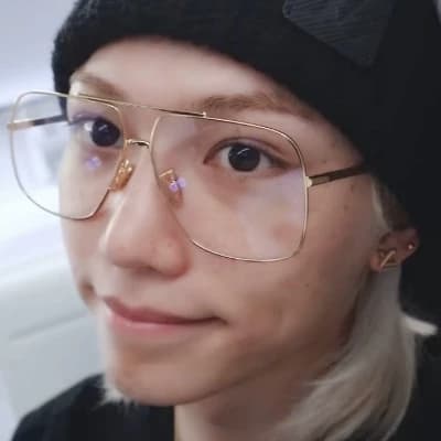 Lee Felix Yongbok thumbnail