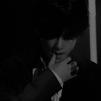 Kim Taehyung thumbnail