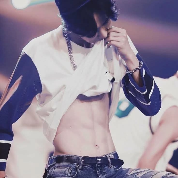 Lee heeseung thumbnail