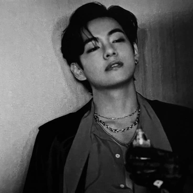 Kim Taehyung thumbnail