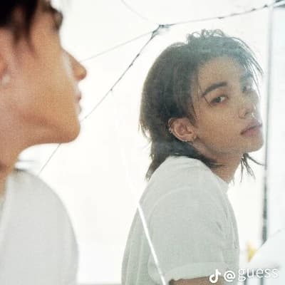 Hwang hyunjin thumbnail