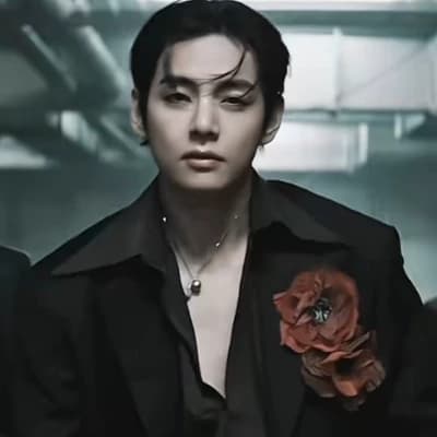 Kim Taehyung thumbnail