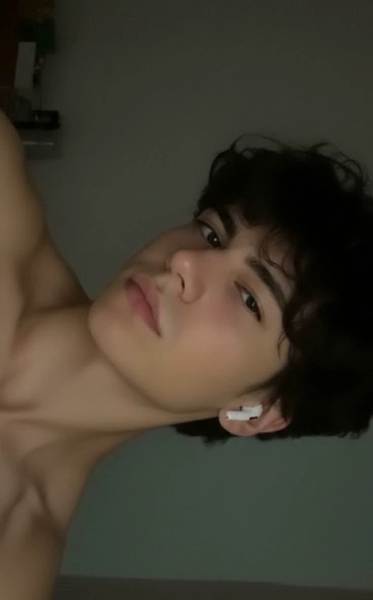 Alex thumbnail