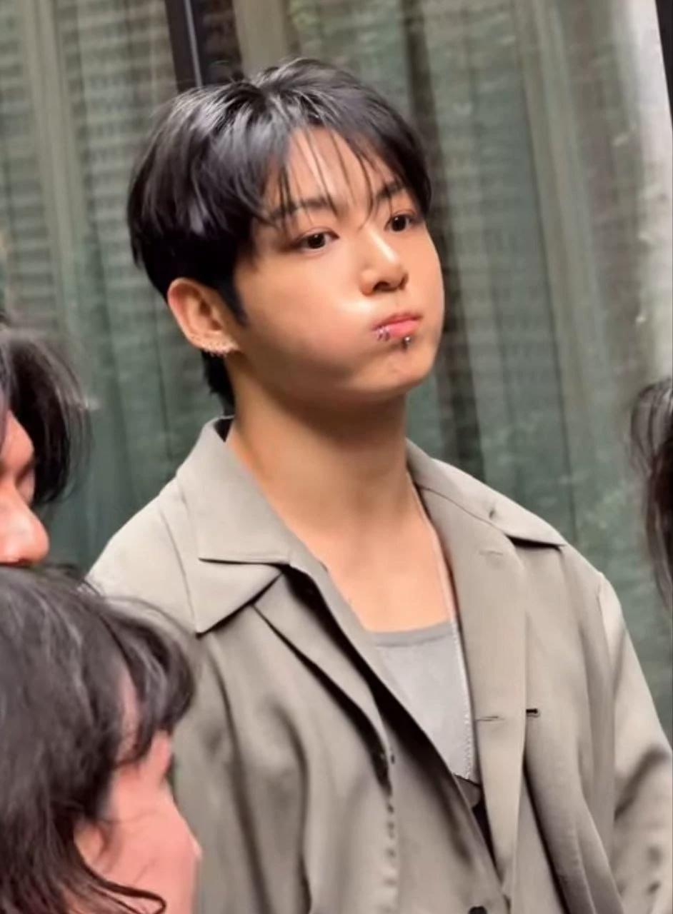 Jungkook thumbnail