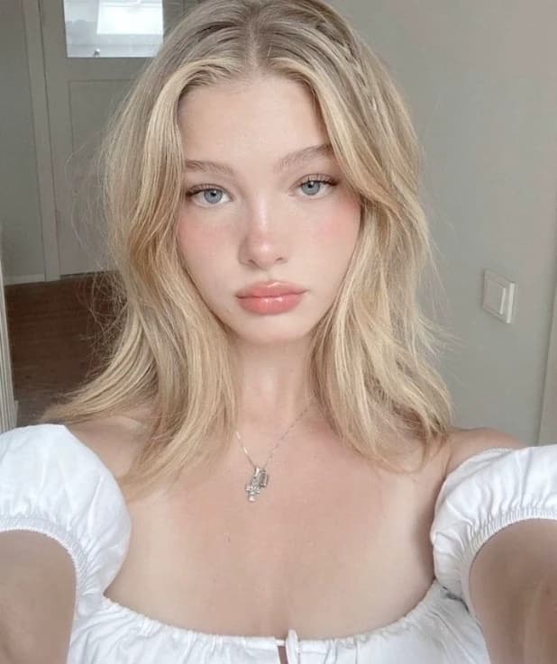 Violet Mallery thumbnail
