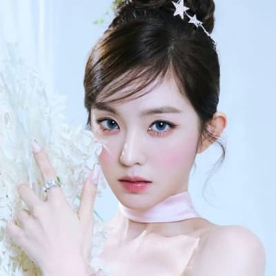 Irene (아이린) thumbnail