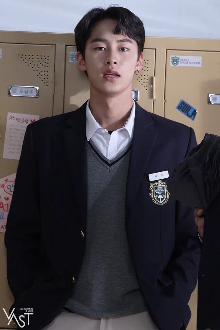 Baek kyung thumbnail