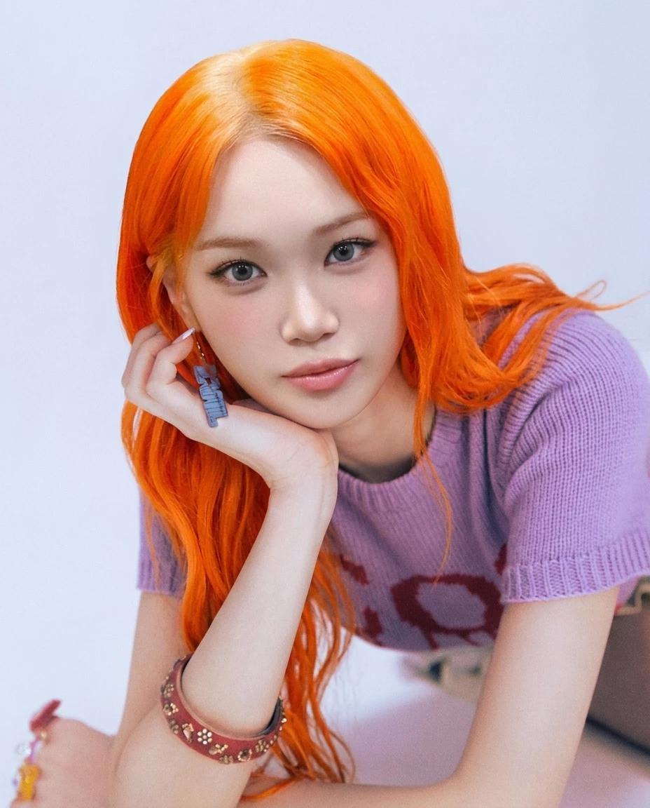Kim Chaewon (LE SSERAFIM) thumbnail