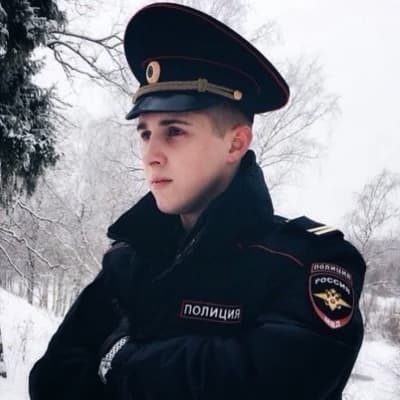 Security guard Maxim thumbnail