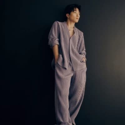 Kim Dae

Free Mp3 Download thumbnail