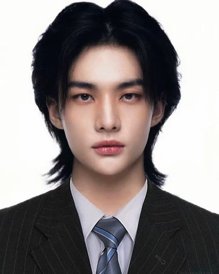 Hwang hyunjin (Hyunlix) thumbnail