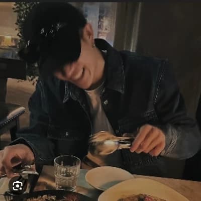 Bang Chan (family thumbnail