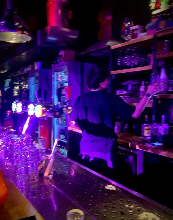 O barman thumbnail