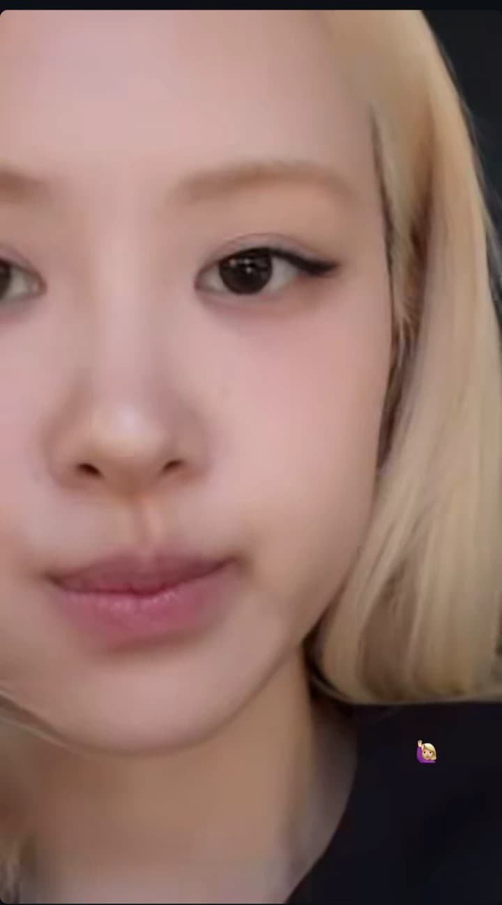 Chaeyoung y Roseanne thumbnail