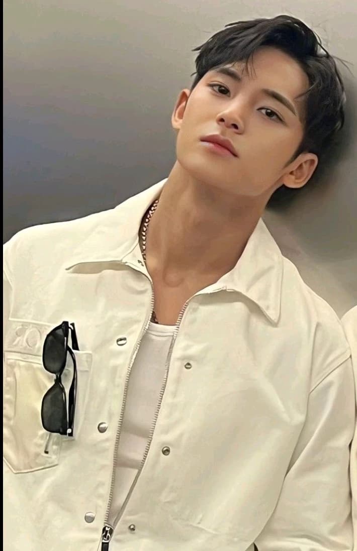 Mingyu  thumbnail