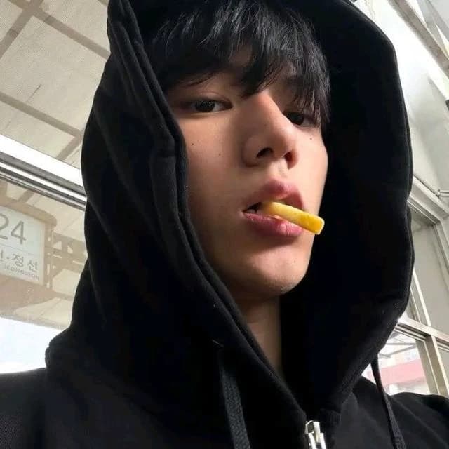 Kim min thumbnail