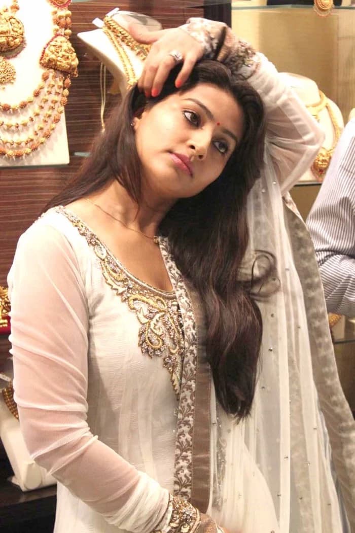 Meera thumbnail