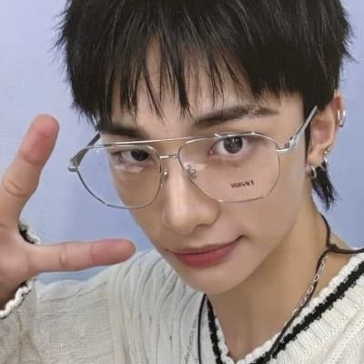 Hyunjin thumbnail