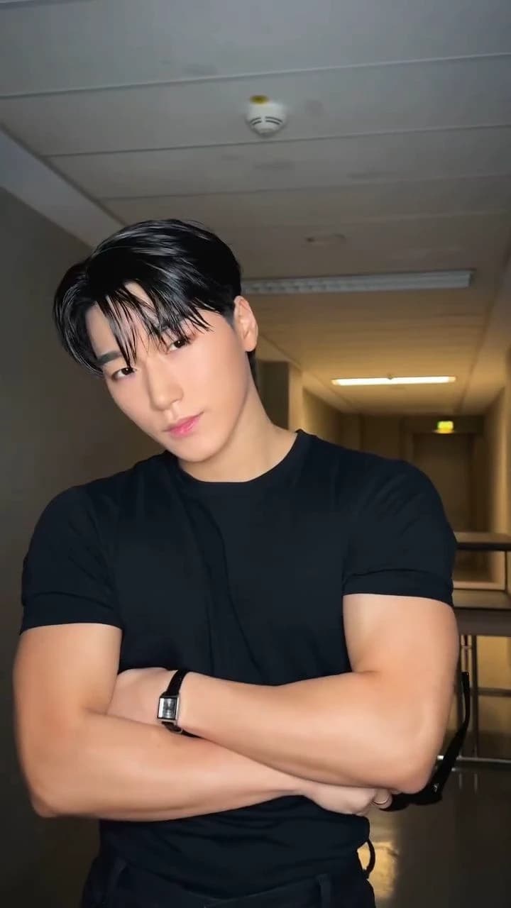 Choi San  thumbnail