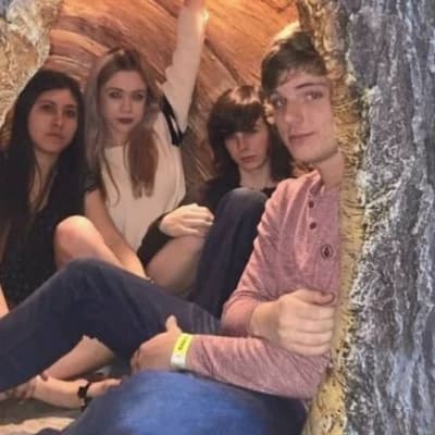 Chandler Li Riggs thumbnail
