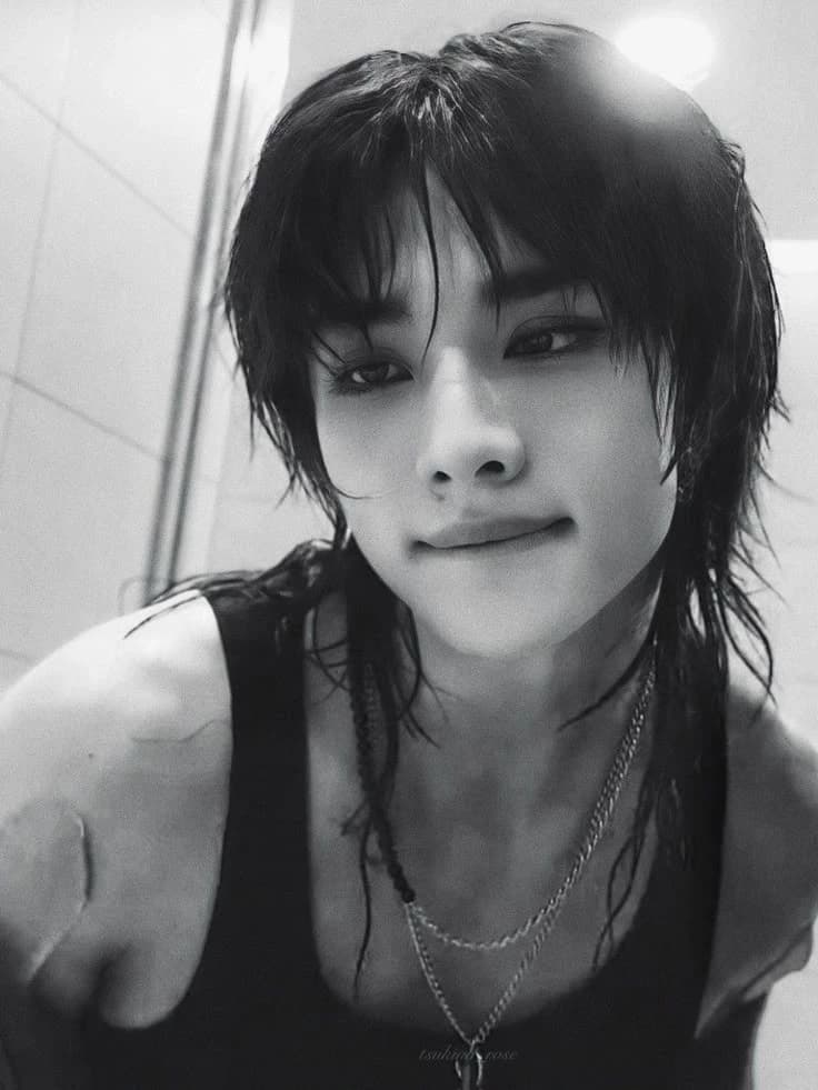 Hyunjin thumbnail