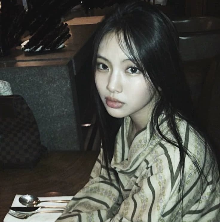 Lee Hyein / WLW thumbnail