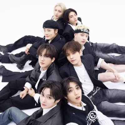 Stray kids thumbnail