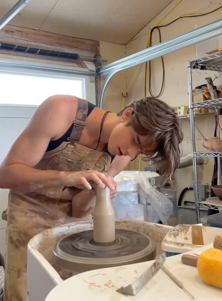 OLIVER thumbnail