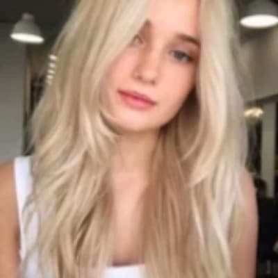 Sarah Raynolds thumbnail