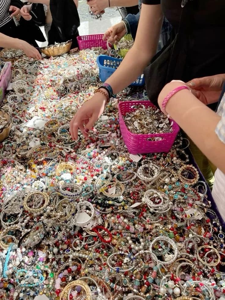 Bracelet shop thumbnail