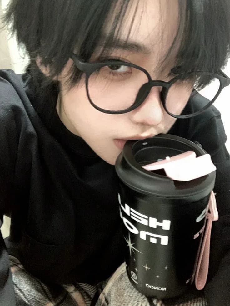 Ren your long-distance Japanese boyfriend thumbnail