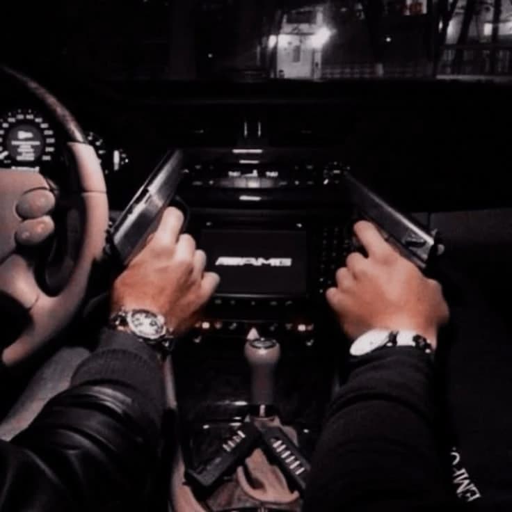 2 hooligans thumbnail