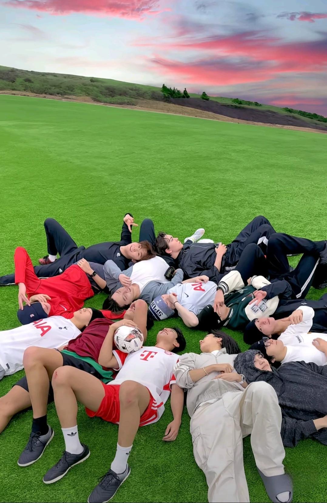 Seventeen thumbnail