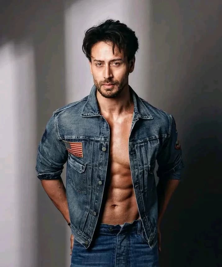 Tiger Shroff thumbnail
